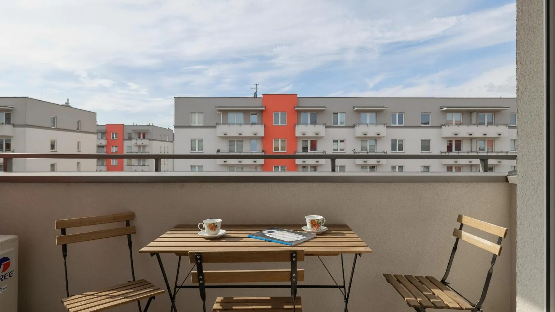 Spacious Apartment For 6 Guests In Krakow With Home Office By Noclegi Renters Poland
